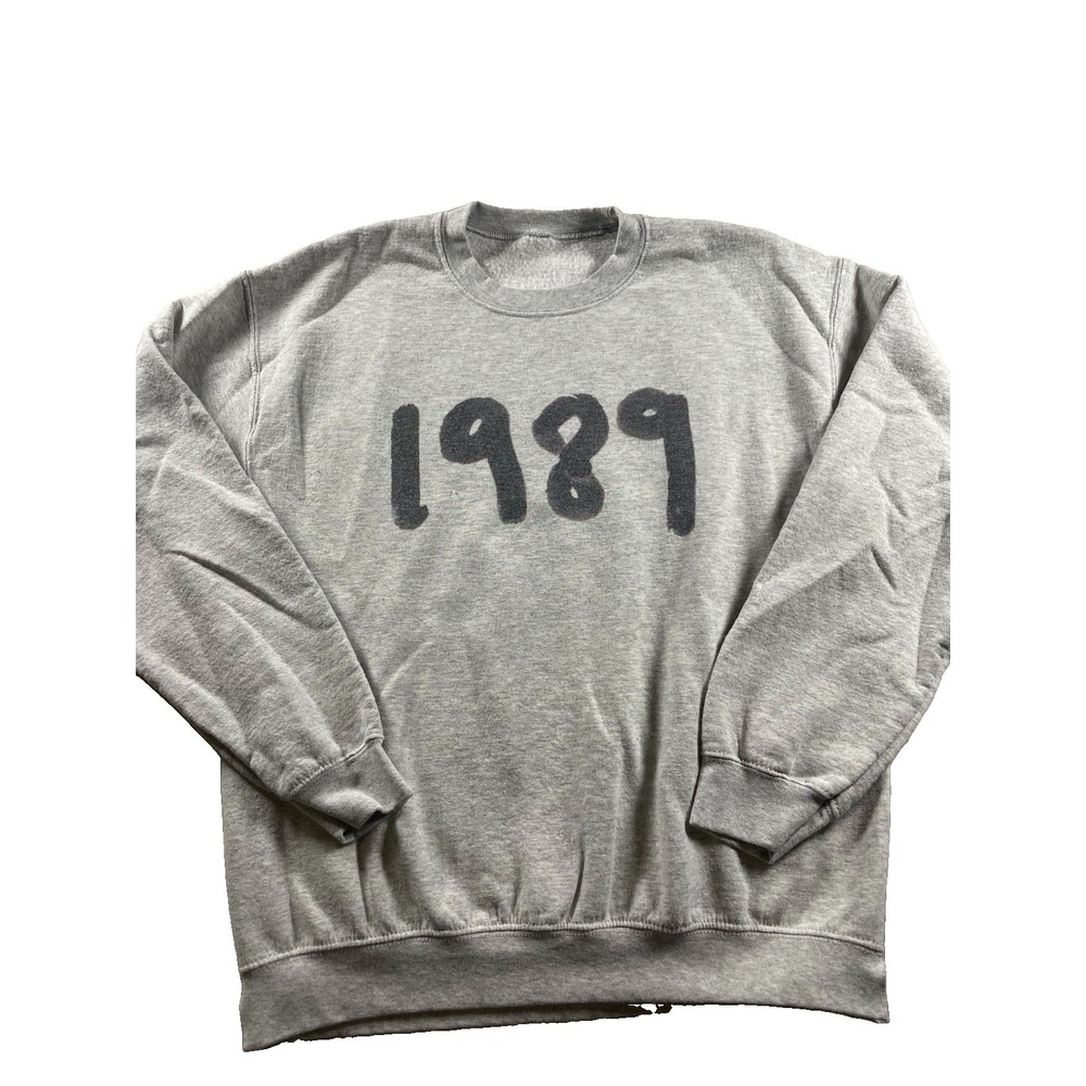 Taylor Swift 1989 (Taylor's Version) Gray Exclusive Crewneck Sz Medium READ - Picture 1 of 12